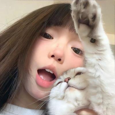 左撇子女人